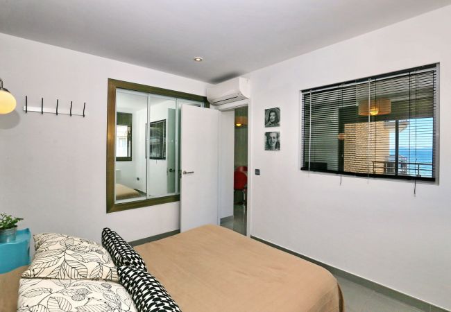 Apartment in Rosas / Roses - SALATA, Apartment with nice view, parking and  pool