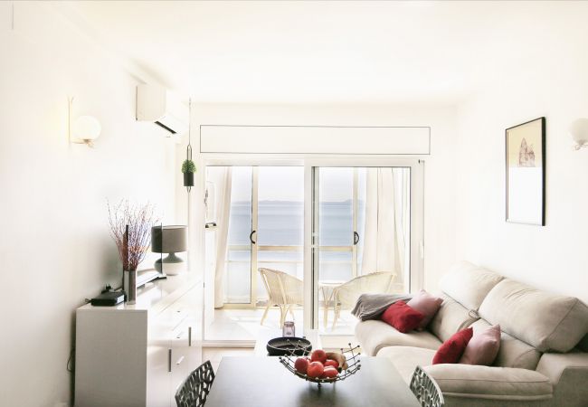  in Rosas / Roses - MEDA CHICA, APARTMENT SEA VIEW,  AND PARKING