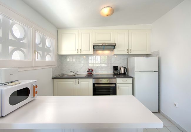 Apartment in Empuriabrava - BADIA 9,PISO 1ha,PISCINA,100m playa,PARKING,WIFI Apartment in Empuriabrava - BADIA 9,PISO 1ha,PISCINA,100m playa,PARKING,WIFI