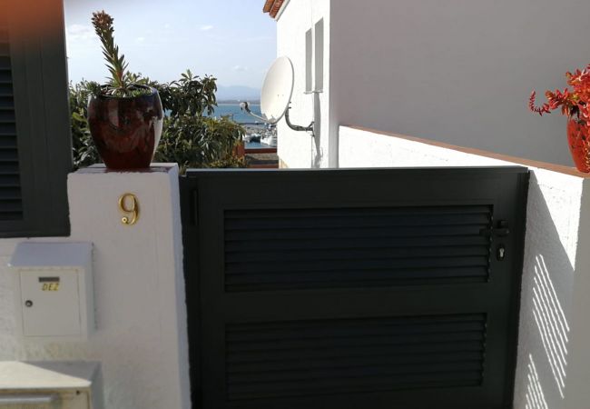 Apartment in Rosas / Roses - MERCE RODOREDA,PISO 2HA VISTA PUERTO 2HA PARKING TERRASSA Apartment in Rosas / Roses - MERCE RODOREDA,PISO 2HA VISTA PUERTO 2HA PARKING TERRASSA
