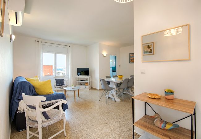 Apartment in Rosas / Roses - MERCE RODOREDA,PISO 2HA VISTA PUERTO 2HA PARKING TERRASSA Apartment in Rosas / Roses - MERCE RODOREDA,PISO 2HA VISTA PUERTO 2HA PARKING TERRASSA