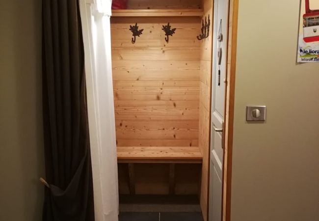 Apartamento en Laveissière - CHALET DUPLEX 3 CH PIED DE PISTE , CENTRE STATION, PARKING , WIFI  Apartamento en Laveissière - CHALET DUPLEX 3 CH PIED DE PISTE , CENTRE STATION, PARKING , WIFI