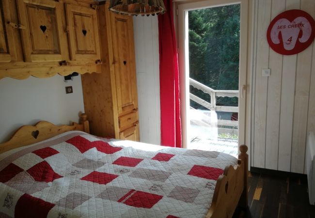 Apartamento en Laveissière - CHALET DUPLEX 3 CH PIED DE PISTE , CENTRE STATION, PARKING , WIFI 