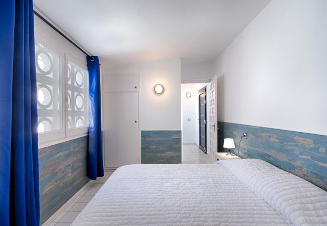 Apartamento en Empuriabrava - BADIA 9,PISO 1ha,PISCINA,100m playa,PARKING,WIFI Apartamento en Empuriabrava - BADIA 9,PISO 1ha,PISCINA,100m playa,PARKING,WIFI