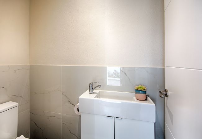 Apartamento en Rosas / Roses - MERCE RODOREDA,PISO 2HA VISTA PUERTO 2HA PARKING TERRASSA Apartamento en Rosas / Roses - MERCE RODOREDA,PISO 2HA VISTA PUERTO 2HA PARKING TERRASSA