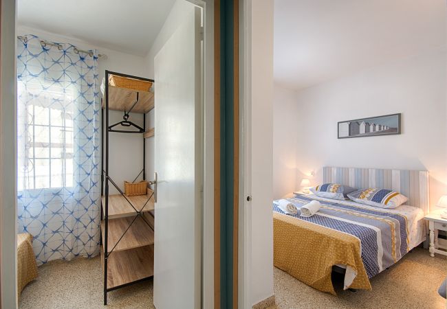 Apartamento en Rosas / Roses - MERCE RODOREDA,PISO 2HA VISTA PUERTO 2HA PARKING TERRASSA Apartamento en Rosas / Roses - MERCE RODOREDA,PISO 2HA VISTA PUERTO 2HA PARKING TERRASSA