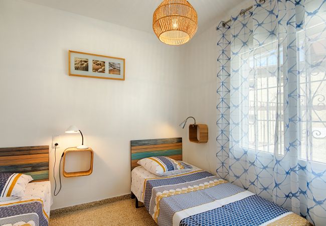 Apartamento en Rosas / Roses - MERCE RODOREDA,PISO 2HA VISTA PUERTO 2HA PARKING TERRASSA Apartamento en Rosas / Roses - MERCE RODOREDA,PISO 2HA VISTA PUERTO 2HA PARKING TERRASSA