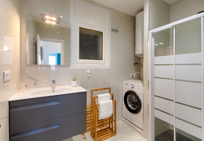 Apartamento en Rosas / Roses - MERCE RODOREDA,PISO 2HA VISTA PUERTO 2HA PARKING TERRASSA Apartamento en Rosas / Roses - MERCE RODOREDA,PISO 2HA VISTA PUERTO 2HA PARKING TERRASSA