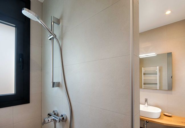 Villa en Empuriabrava - TER MARAVILLOSA VILLA CANAL TER,PISCINA,WIFI, PARKING Villa en Empuriabrava - TER MARAVILLOSA VILLA CANAL TER,PISCINA,WIFI, PARKING