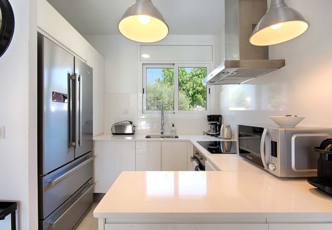 Villa en Empuriabrava - FALCONERA VILLA CANAL  3 HA ,PISCINA,AMARRE,WIFI,PARKING Villa en Empuriabrava - FALCONERA VILLA CANAL  3 HA ,PISCINA,AMARRE,WIFI,PARKING