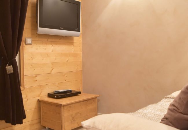Apartamento en Val-d´Isère - L'ALBARON 3CH,WIFI,PARKING, 100 m PISTES Apartamento en Val-d´Isère - L'ALBARON 3CH,WIFI,PARKING, 100 m PISTES