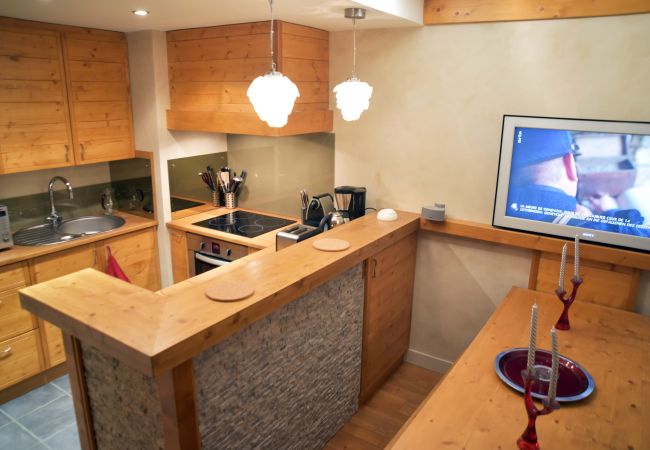 Apartamento en Val-d´Isère - L'ALBARON 3CH,WIFI,PARKING, 100 m PISTES Apartamento en Val-d´Isère - L'ALBARON 3CH,WIFI,PARKING, 100 m PISTES
