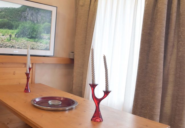 Apartamento en Val-d´Isère - L'ALBARON 3CH,WIFI,PARKING, 100 m PISTES Apartamento en Val-d´Isère - L'ALBARON 3CH,WIFI,PARKING, 100 m PISTES