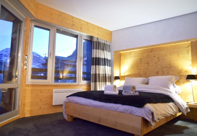 Apartamento en Val-d´Isère - L'ALBARON 3CH,WIFI,PARKING, 100 m PISTES Apartamento en Val-d´Isère - L'ALBARON 3CH,WIFI,PARKING, 100 m PISTES