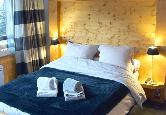 Apartamento en Val-d´Isère - L'ALBARON 3CH,WIFI,PARKING, 100 m PISTES Apartamento en Val-d´Isère - L'ALBARON 3CH,WIFI,PARKING, 100 m PISTES