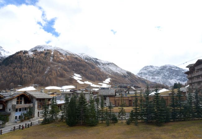 Apartamento en Val-d´Isère - L'ALBARON 3CH,WIFI,PARKING, 100 m PISTES Apartamento en Val-d´Isère - L'ALBARON 3CH,WIFI,PARKING, 100 m PISTES