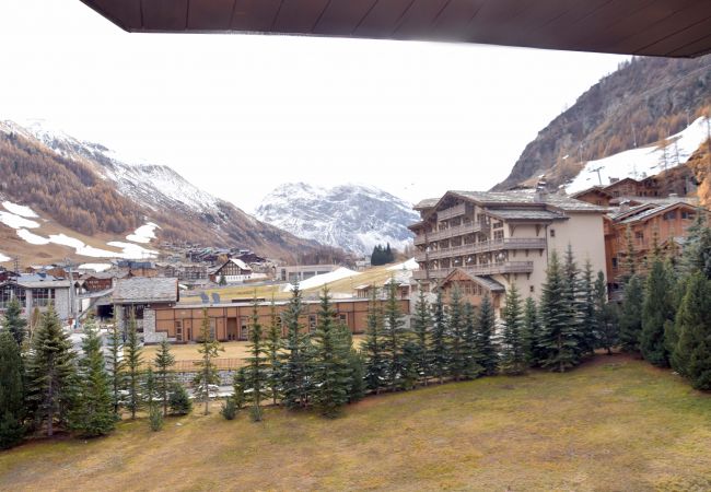 Apartamento en Val-d´Isère - L'ALBARON 3CH,WIFI,PARKING, 100 m PISTES Apartamento en Val-d´Isère - L'ALBARON 3CH,WIFI,PARKING, 100 m PISTES