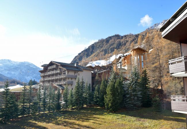 Apartamento en Val-d´Isère - L'ALBARON 3CH,WIFI,PARKING, 100 m PISTES Apartamento en Val-d´Isère - L'ALBARON 3CH,WIFI,PARKING, 100 m PISTES