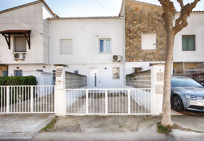 Villa en Empuriabrava - VILLA PORT DEL SOL 3 HA, WIFI, PARKING , AMARRE Villa en Empuriabrava - VILLA PORT DEL SOL 3 HA, WIFI, PARKING , AMARRE