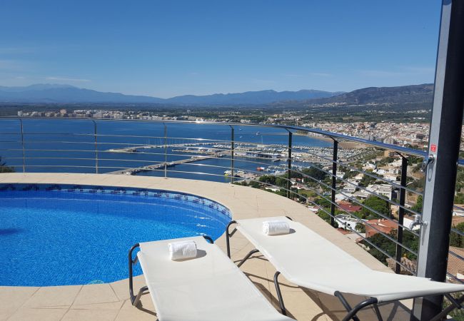 Villa à Rosas / Roses - LA CASUCA TRES BELLE VILLA CASUCA 4ch,magnifique vue mer,PISCINE,WIFI,PARKING