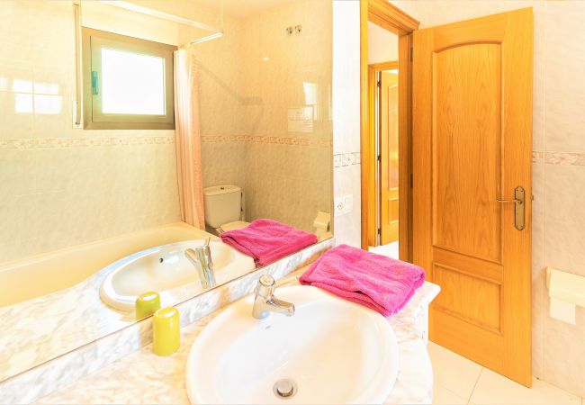 Villa à Rosas / Roses - LA CASUCA TRES BELLE VILLA CASUCA 4ch,magnifique vue mer,PISCINE,WIFI,PARKING Villa à Rosas / Roses - LA CASUCA TRES BELLE VILLA CASUCA 4ch,magnifique vue mer,PISCINE,WIFI,PARKING