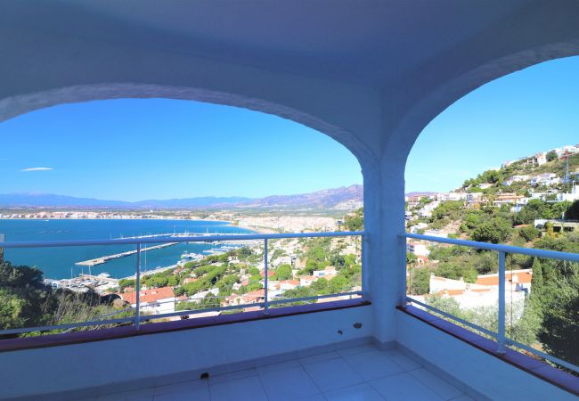 Villa à Rosas / Roses - LA CASUCA TRES BELLE VILLA CASUCA 4ch,magnifique vue mer,PISCINE,WIFI,PARKING Villa à Rosas / Roses - LA CASUCA TRES BELLE VILLA CASUCA 4ch,magnifique vue mer,PISCINE,WIFI,PARKING
