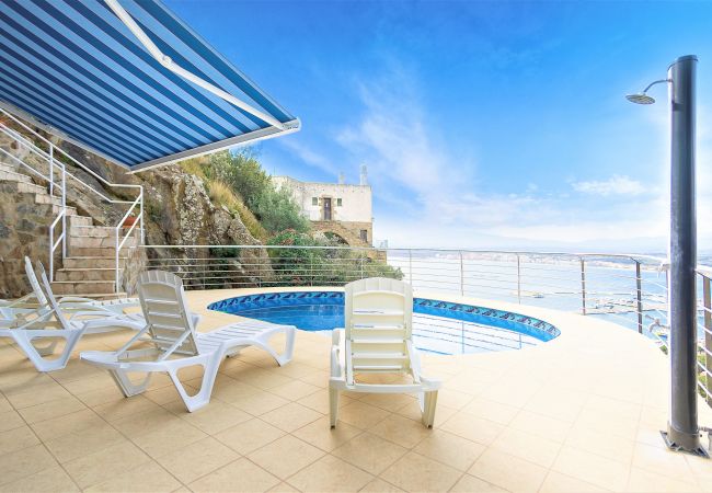 Villa à Rosas / Roses - LA CASUCA TRES BELLE VILLA CASUCA 4ch,magnifique vue mer,PISCINE,WIFI,PARKING Villa à Rosas / Roses - LA CASUCA TRES BELLE VILLA CASUCA 4ch,magnifique vue mer,PISCINE,WIFI,PARKING