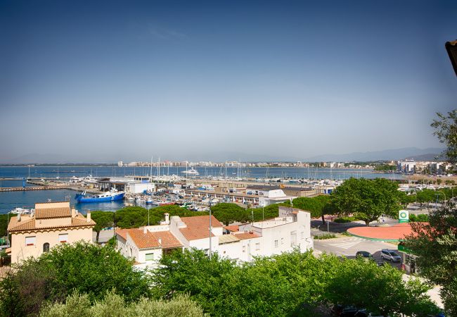 Appartement à Rosas / Roses - MERCE RODOREDA, APPART VUE PORT ROSAS 2CH PARKING  TERRASSE