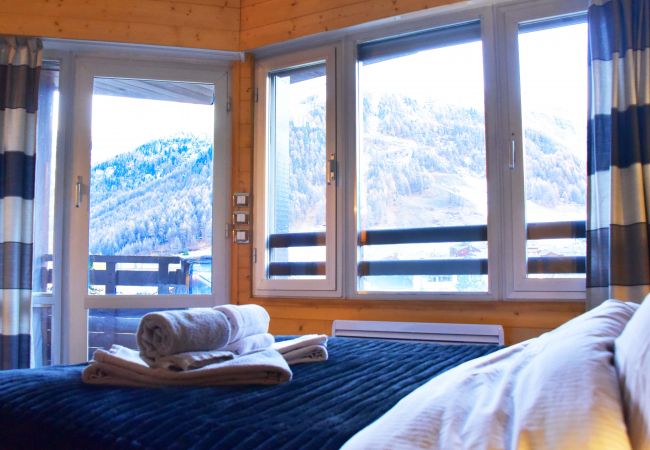 Appartement à Val-d´Isère - L'ALBARON 3CH,WIFI,PARKING, 100 m PISTES Appartement à Val-d´Isère - L'ALBARON 3CH,WIFI,PARKING, 100 m PISTES