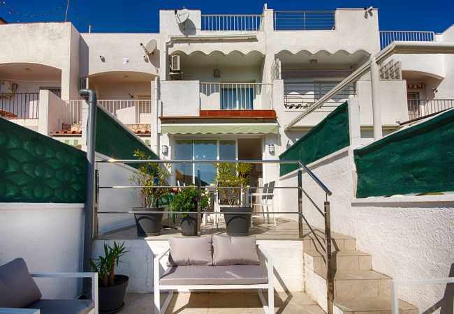 Villa à Empuriabrava - VILLA PORT DEL SOL 3CH, WIFI, PARKING , AMARRE Villa à Empuriabrava - VILLA PORT DEL SOL 3CH, WIFI, PARKING , AMARRE
