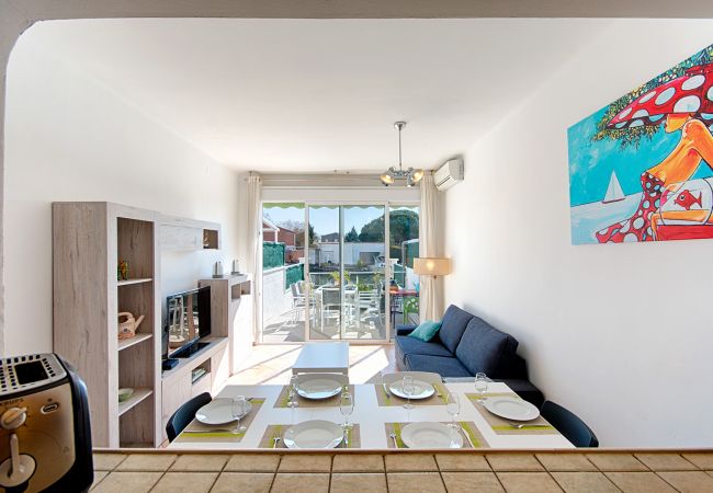Villa à Empuriabrava - VILLA PORT DEL SOL 3CH, WIFI, PARKING , AMARRE Villa à Empuriabrava - VILLA PORT DEL SOL 3CH, WIFI, PARKING , AMARRE