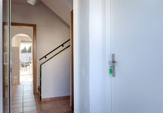 Villa à Empuriabrava - VILLA PORT DEL SOL 3CH, WIFI, PARKING , AMARRE Villa à Empuriabrava - VILLA PORT DEL SOL 3CH, WIFI, PARKING , AMARRE