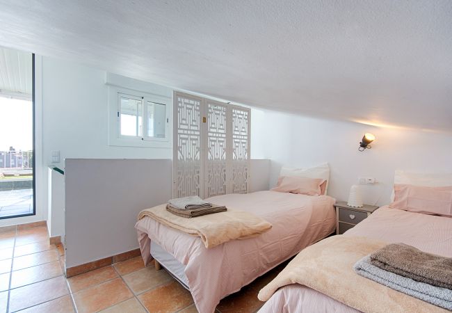 Villa à Empuriabrava - VILLA PORT DEL SOL 3CH, WIFI, PARKING , AMARRE Villa à Empuriabrava - VILLA PORT DEL SOL 3CH, WIFI, PARKING , AMARRE