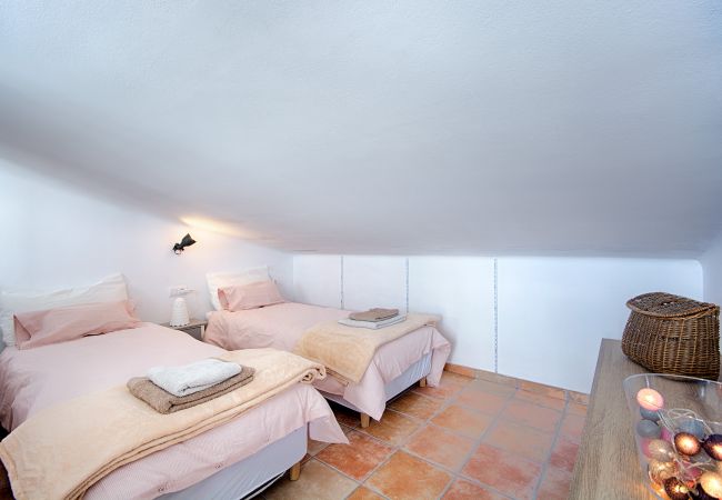Villa à Empuriabrava - VILLA PORT DEL SOL 3CH, WIFI, PARKING , AMARRE Villa à Empuriabrava - VILLA PORT DEL SOL 3CH, WIFI, PARKING , AMARRE