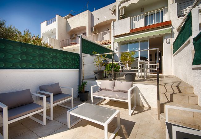 Villa à Empuriabrava - VILLA PORT DEL SOL 3CH, WIFI, PARKING , AMARRE Villa à Empuriabrava - VILLA PORT DEL SOL 3CH, WIFI, PARKING , AMARRE
